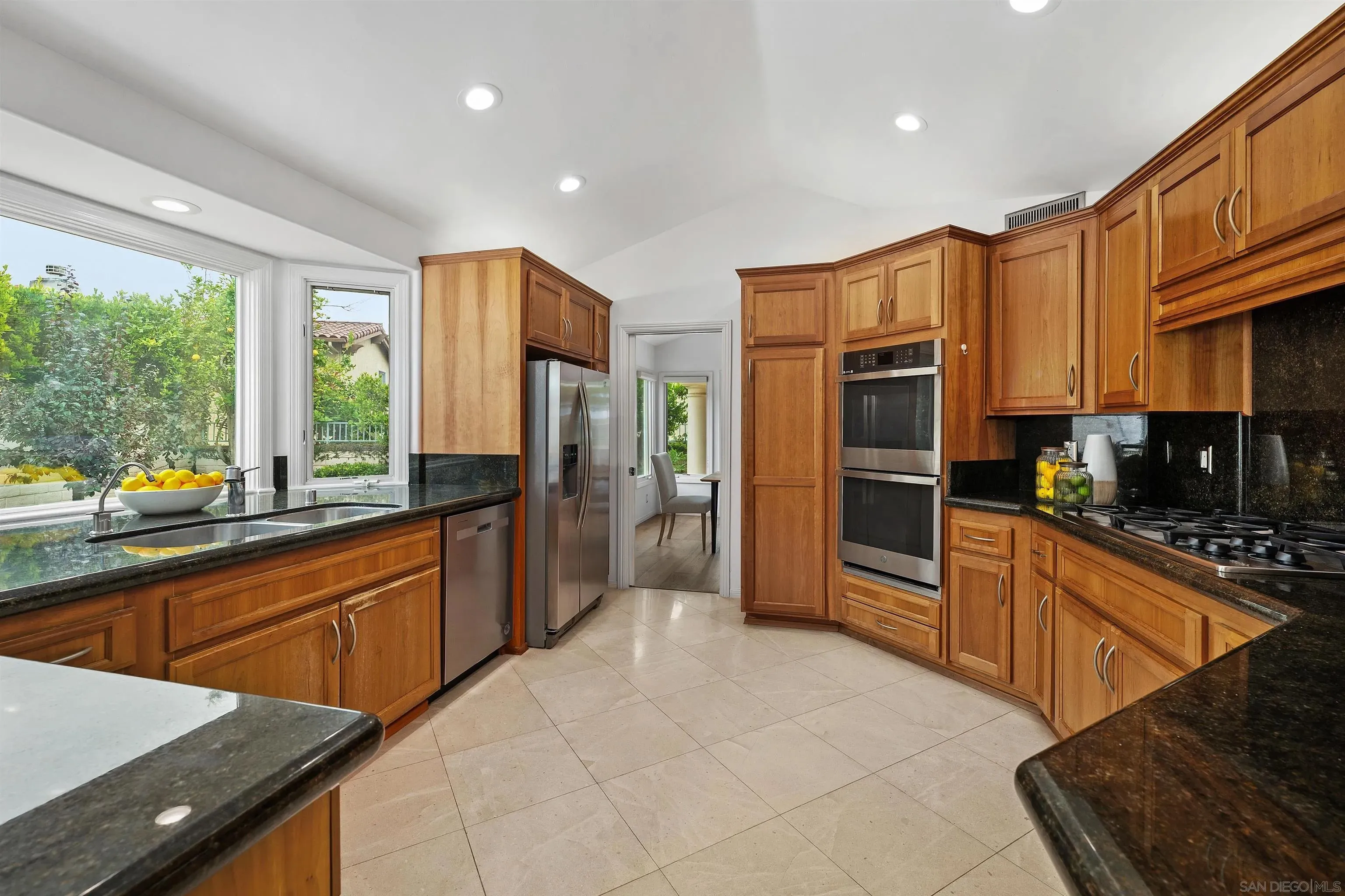 La Jolla, California 92037, United States, 3 Bedrooms Bedrooms, ,4 BathroomsBathrooms,Residential,Active,192191