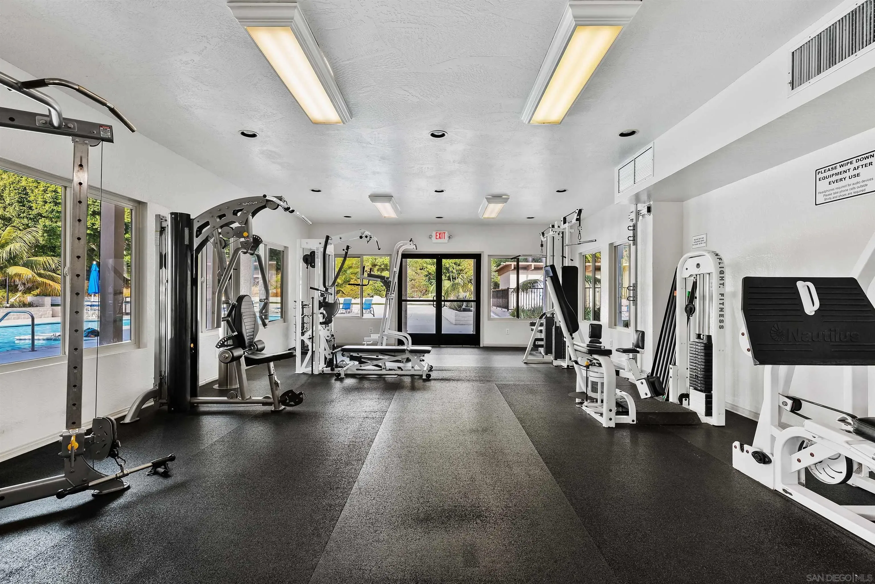 La Jolla, California 92037, United States, 3 Bedrooms Bedrooms, ,4 BathroomsBathrooms,Residential,Active,192191