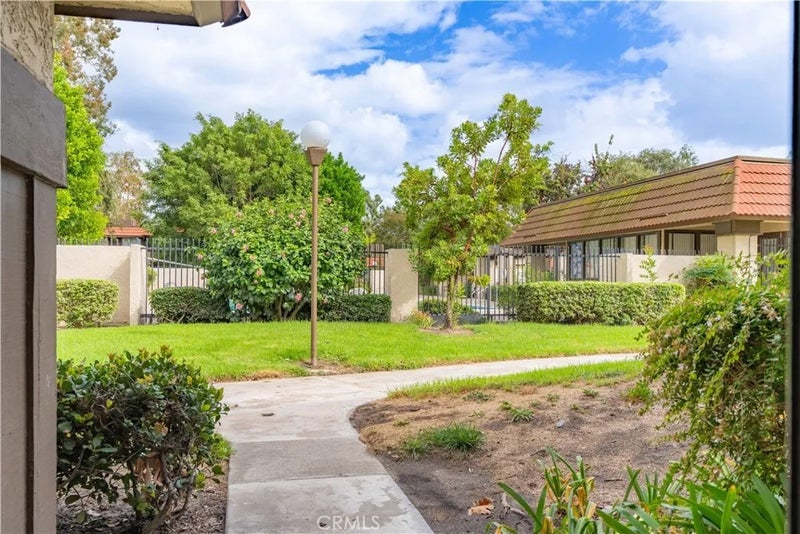 1419 N Greenhaven