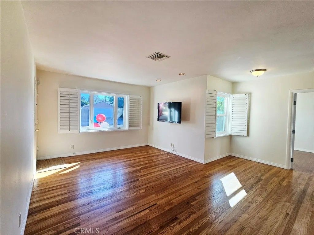 Photo of 17735 Bullock Street, Encino, CA 91316 (MLS # SR25235549)