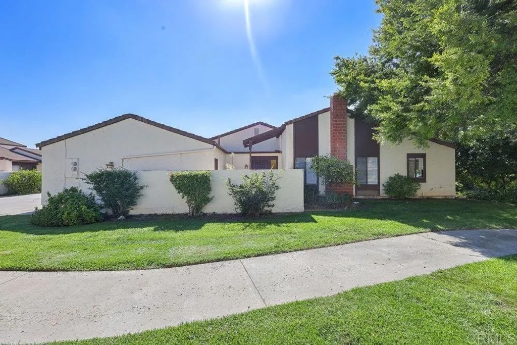 Photo of 2013 Billy Glen, Escondido, CA 92026 (MLS # NDP2509863)