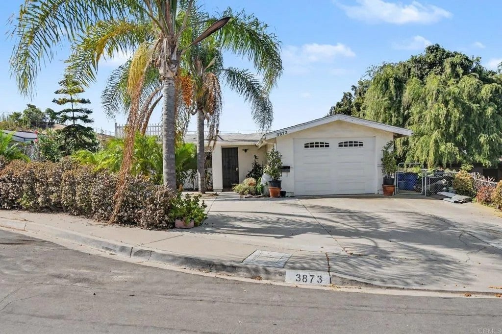 3873 Marcwade Court