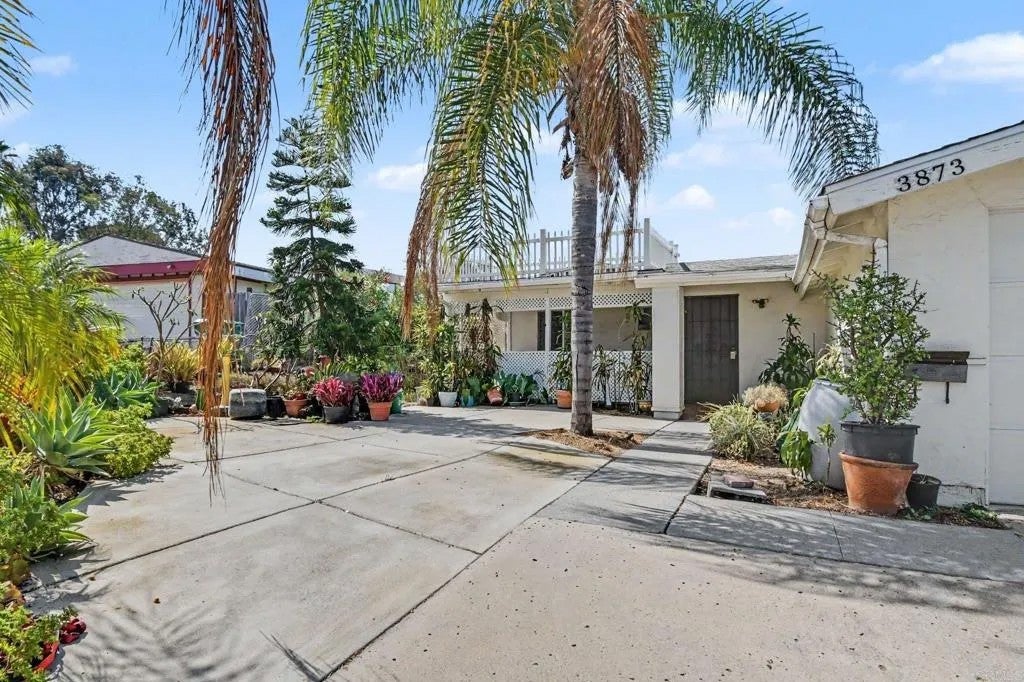 3873 Marcwade Court