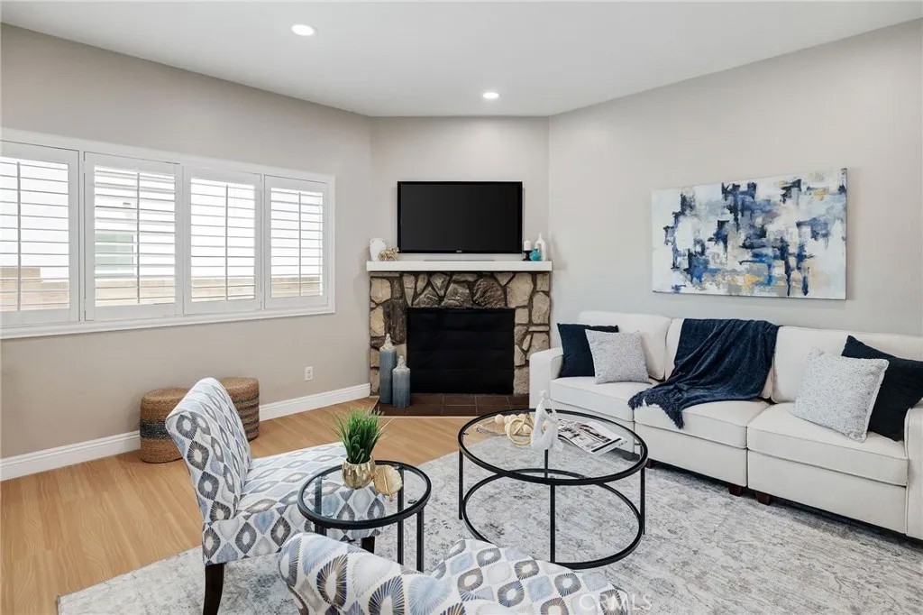 2703 Rockefeller 1