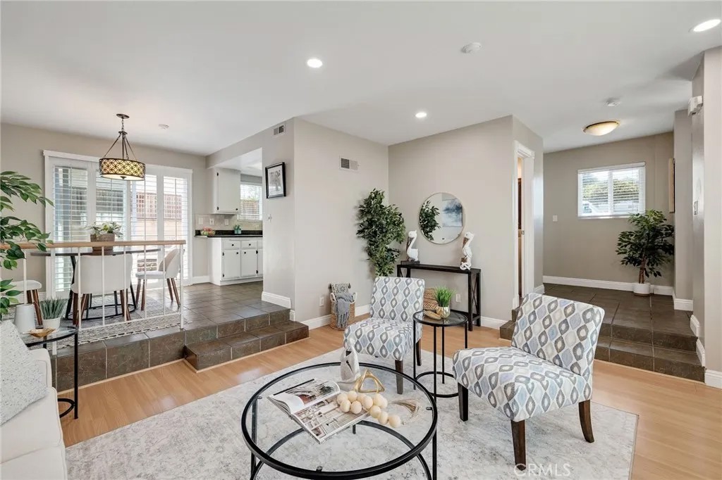 2703 Rockefeller 1