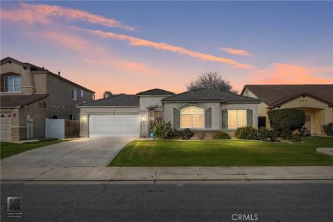 Photo of 5023 Villa Bella Ln, Bakersfield, CA 93311 (MLS # NS26011376)