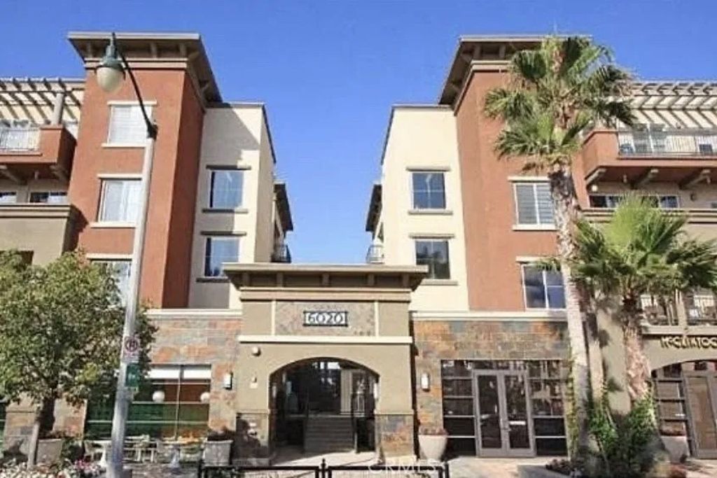 Photo of 6020 Seabluff Drive #402, Playa Vista, CA 90094 (MLS # OC26112653)