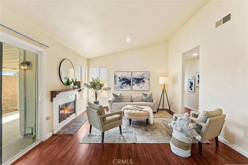15797 Paine