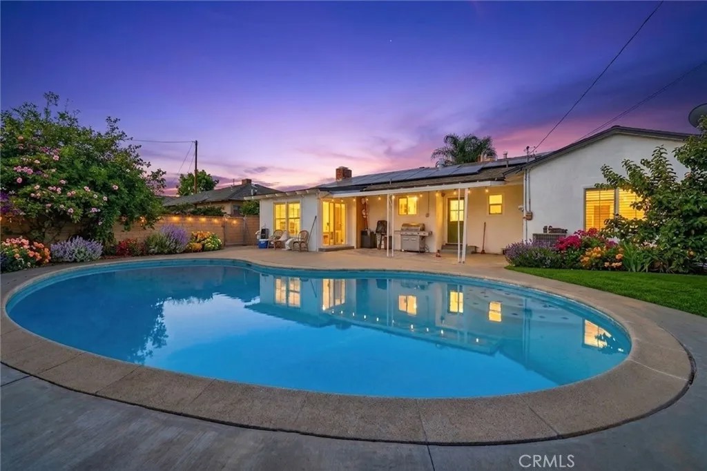 1111 N Calera
