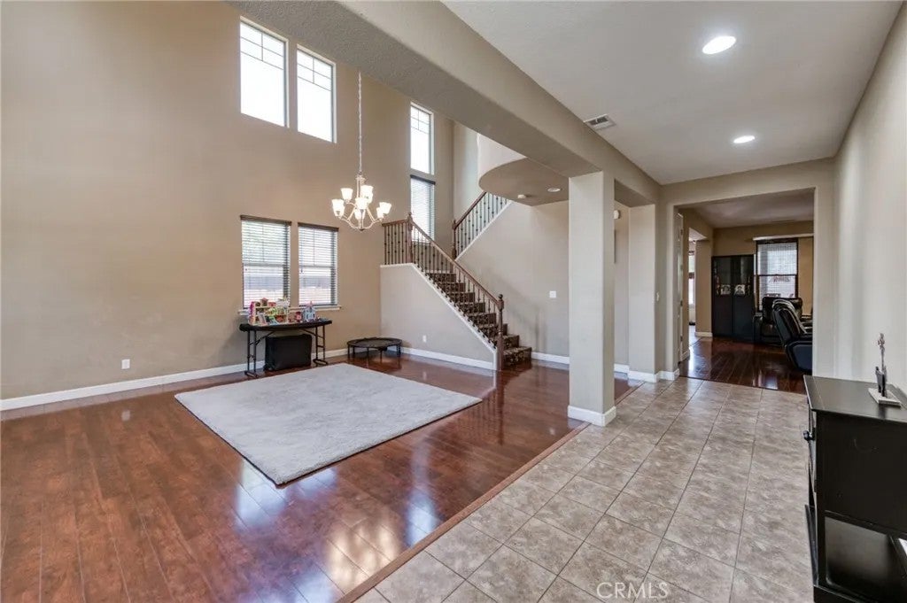 5797 W Indianapolis