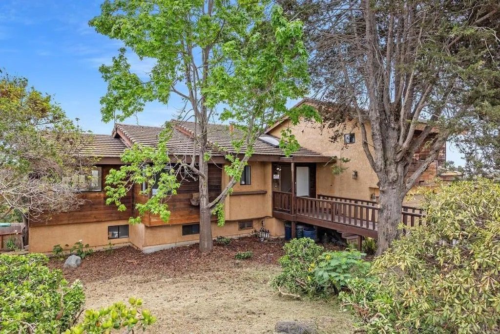 Photo of 1597 Kelly Street, Oceanside, CA 92054 (MLS # NDP2603650)