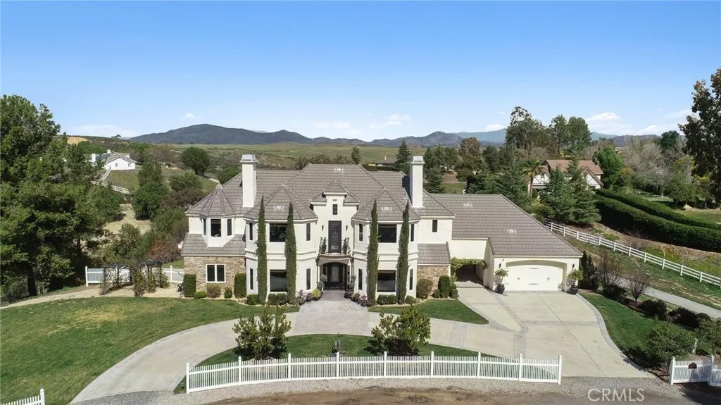 33120 Vino Way