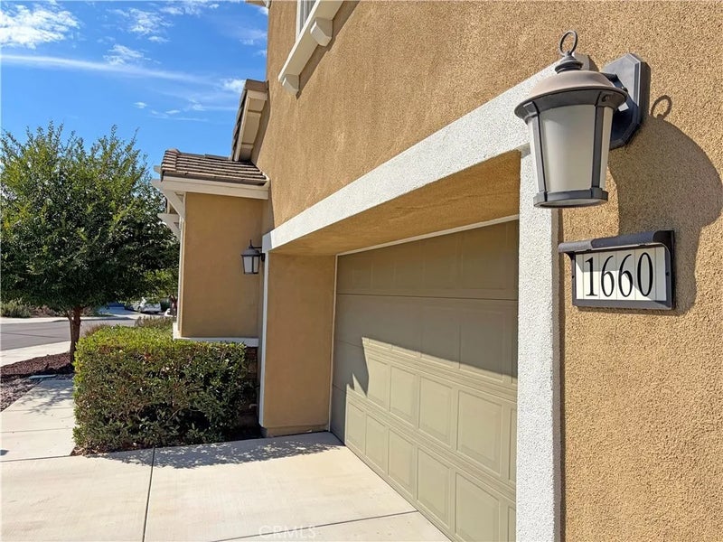 1660 Camellia Lane