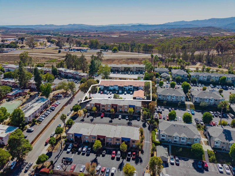 725 Alturas Lane