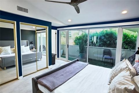 Tiny photo for 4426 W Kling Street, Burbank, CA 91505 (MLS # BB25239194)