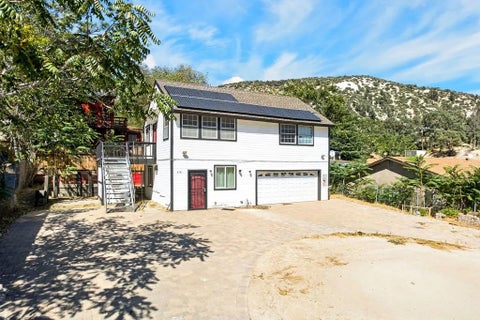 Photo of 4141 Willow Trail, Frazier Park, CA 93225 (MLS # IV26205538)