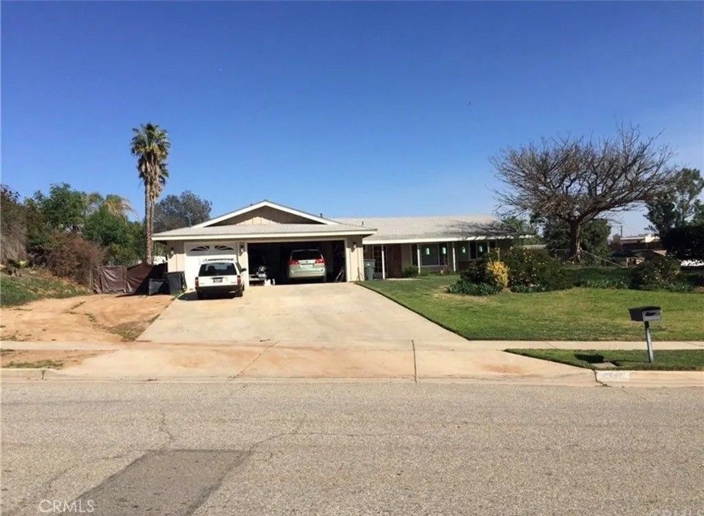 Photo of 6597 Sandy Ln, Riverside, CA 92505 (MLS # PW26012582)