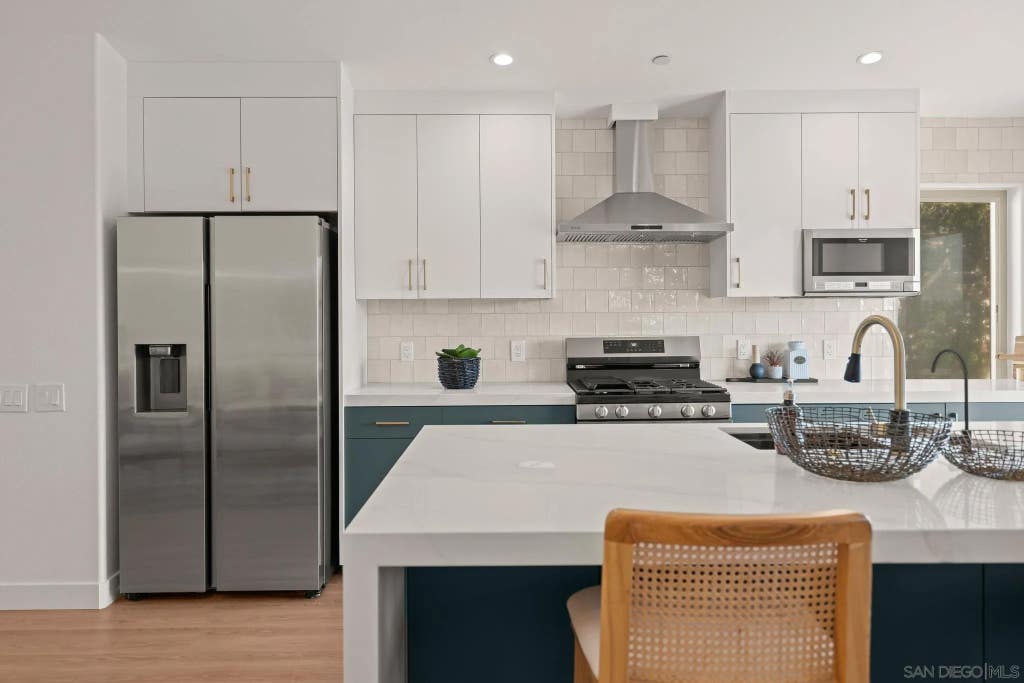Photo of 2483 Oxford Ave, Cardiff By The Sea, CA 92007 (MLS # 260017208)