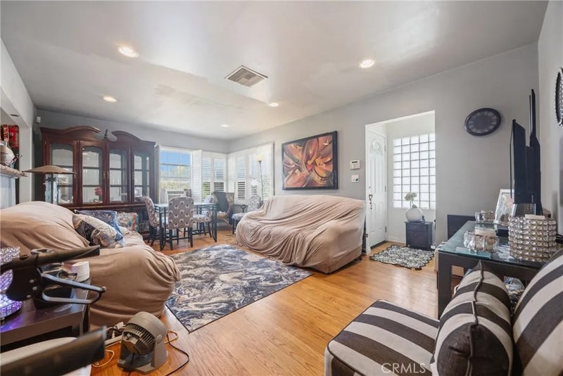 191 S San Gabriel