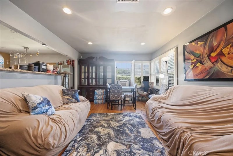191 S San Gabriel