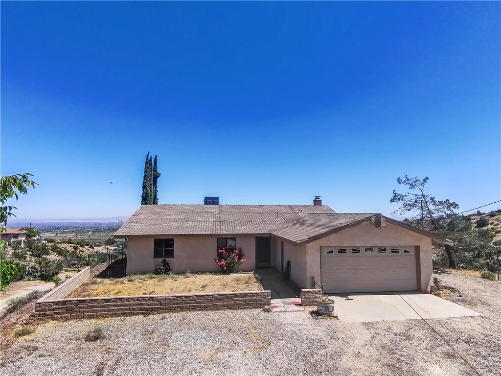 8451 Zohra Canyon Rd