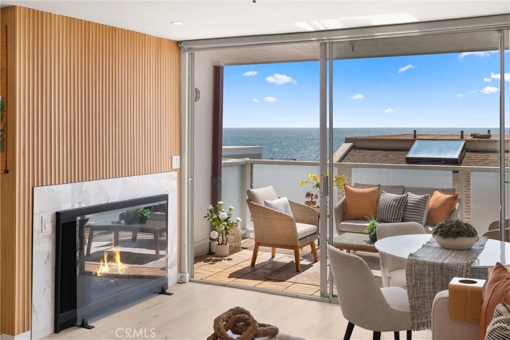 615 Esplanade 503