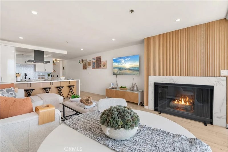 615 Esplanade 503