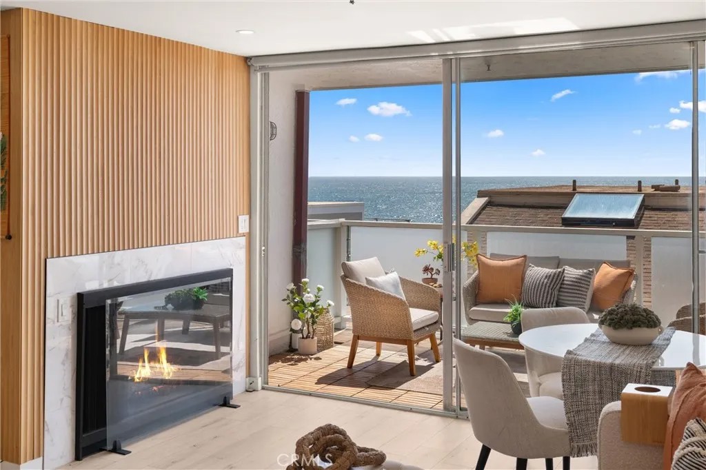 615 Esplanade 503