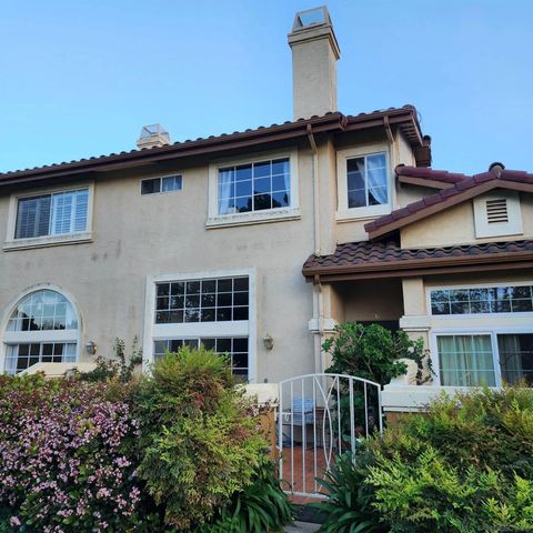 4050 Porte de Palmas 26 San Diego CA 92122