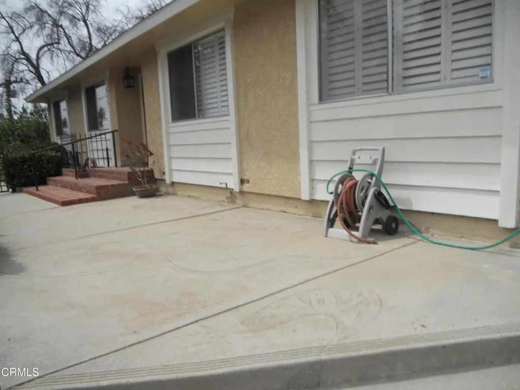 Photo of 841 Valley Road, Moorpark, CA 93021 (MLS # V1-35953)