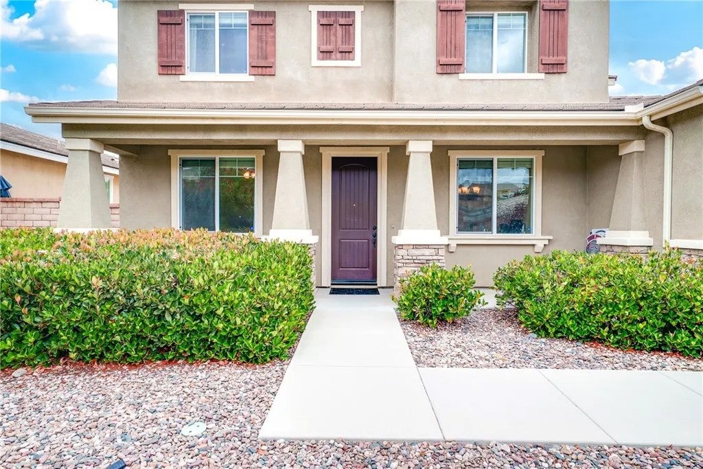 24780 Prairie Trail Court