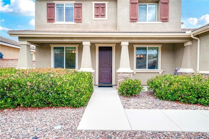 24780 Prairie Trail Court