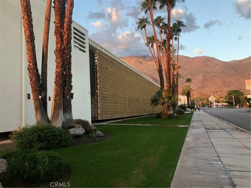 277 E Alejo Rd 204