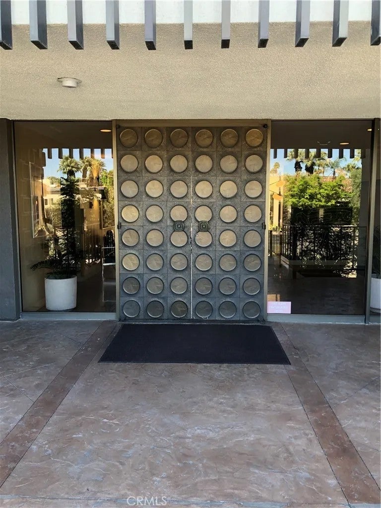 277 E Alejo Rd 204