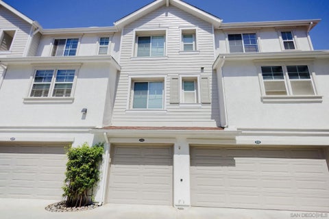 Photo of 810 Harbor Cliff Way #230, Oceanside, CA 92054 (MLS # 260020291)