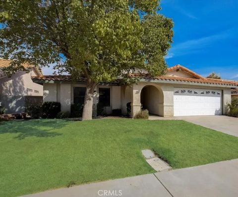 Photo of 2523 W West Avenue K10, Lancaster, CA 93536 (MLS # DW26048649)