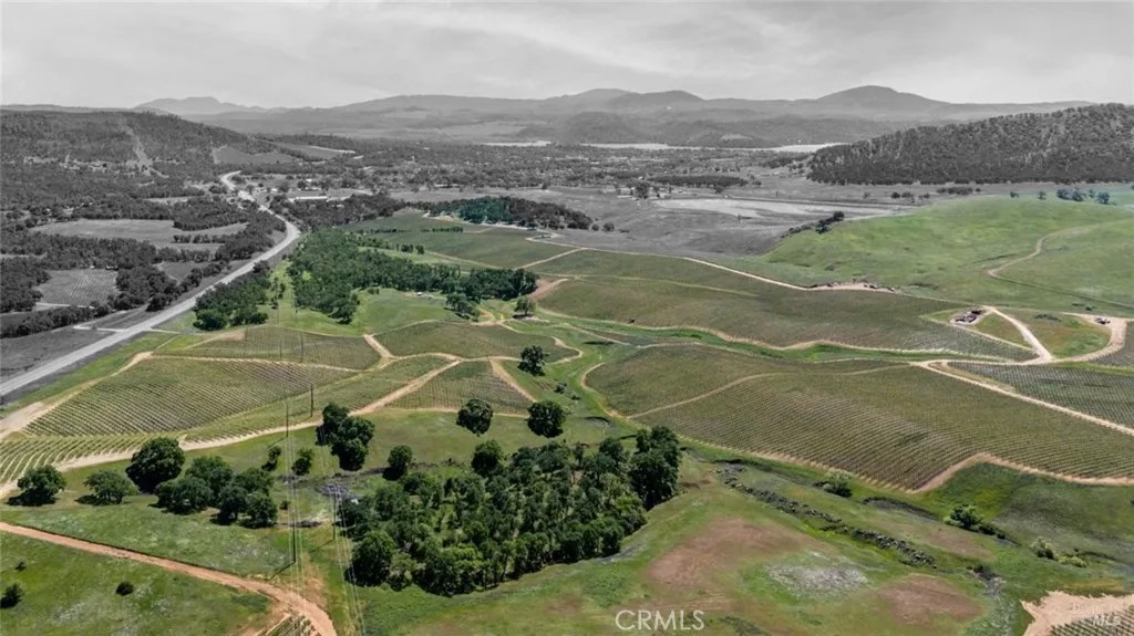 895 State Highway 53