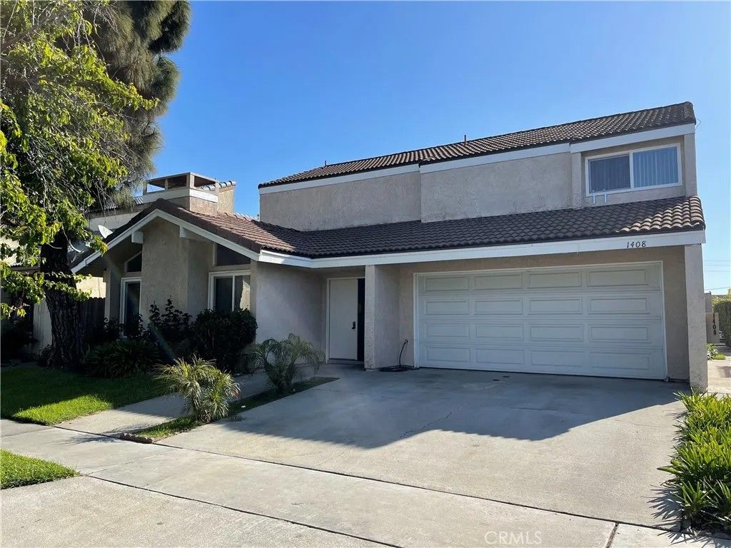 Photo of 1408 Huntington St, Huntington Beach, CA 92648 (MLS # OC26093892)