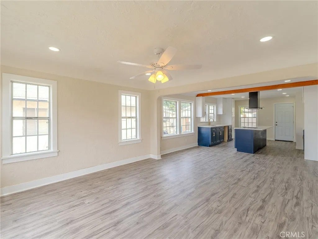 4638 Pine