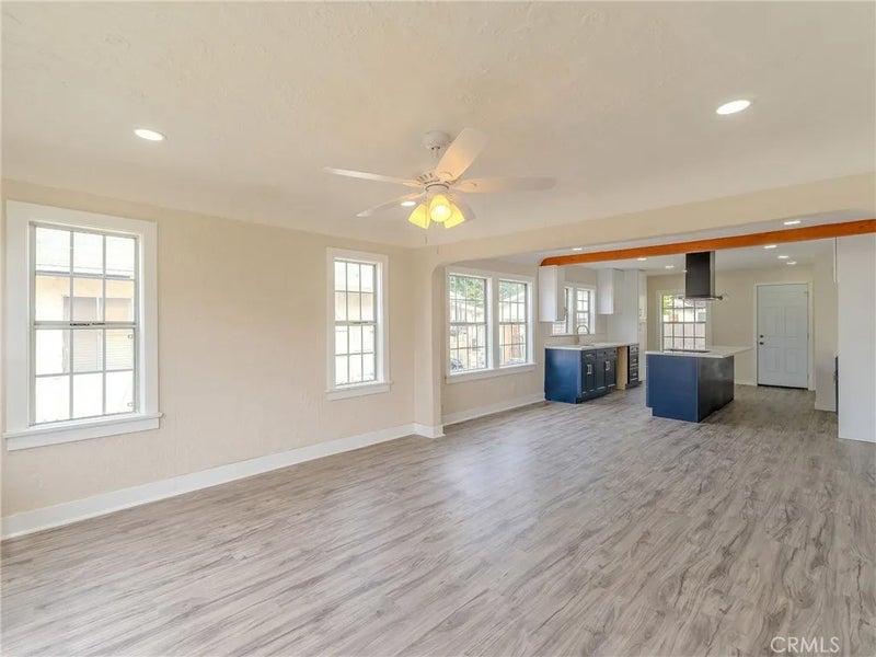 4638 Pine