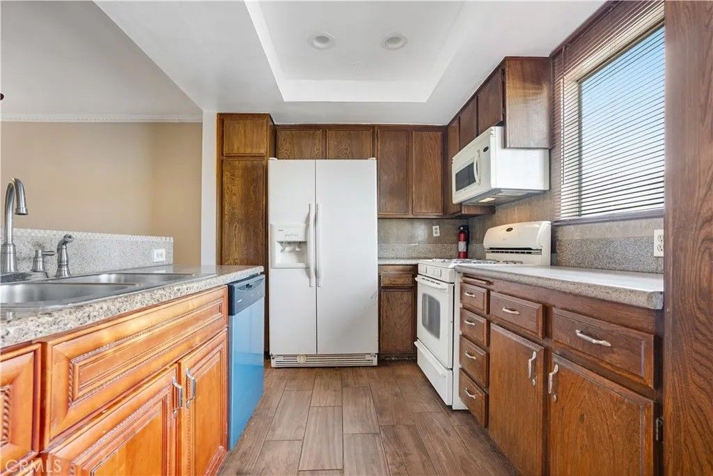 Photo of 13623 Valerio #C, Van Nuys, CA 91405 (MLS # SR25281263)