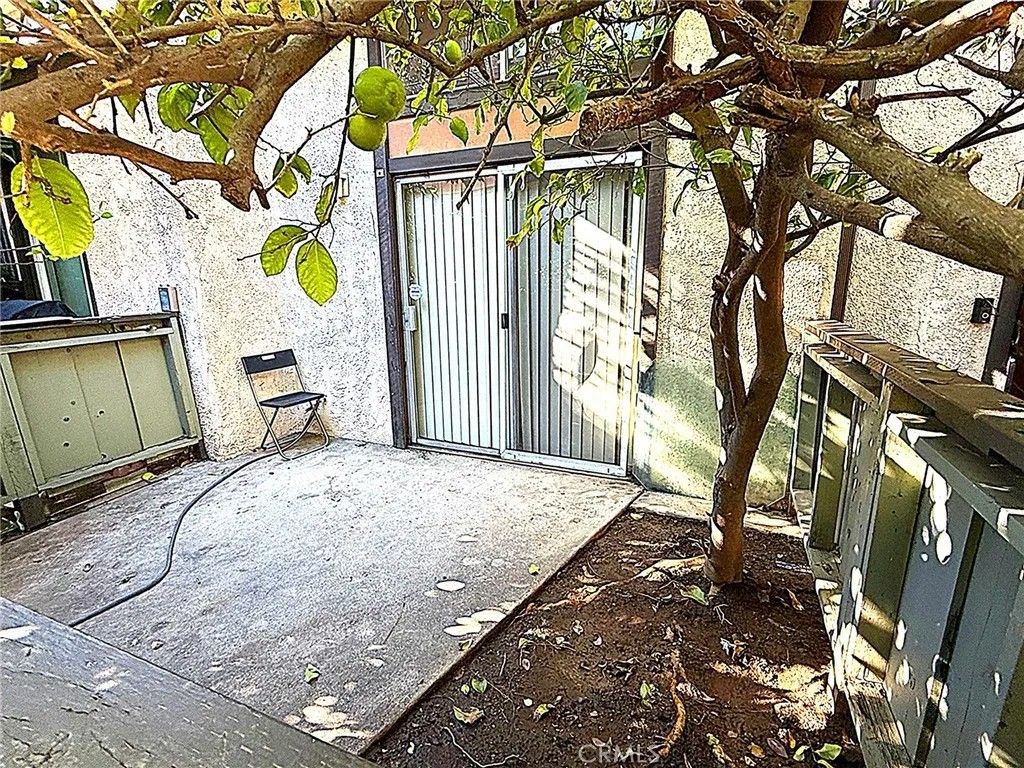 Photo of 13623 Valerio #C, Van Nuys, CA 91405 (MLS # SR25281263)