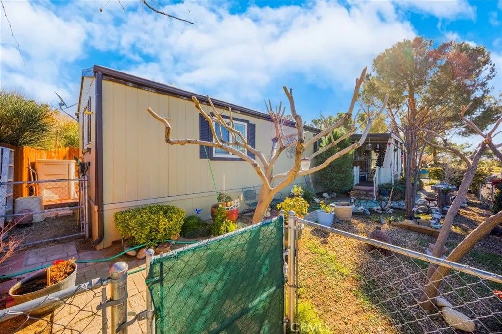 Photo of 11414 Serra Rd #15, Apple Valley, CA 92308 (MLS # IG26013816)