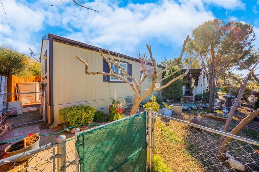 Photo of 11414 Serra Rd #15, Apple Valley, CA 92308 (MLS # IG26013816)