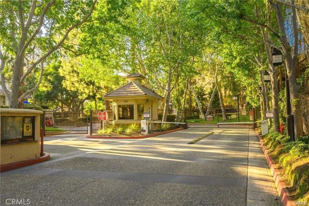 Photo of 2571 Plaza Del Amo #107, Torrance, CA 90503 (MLS # PV26071652)