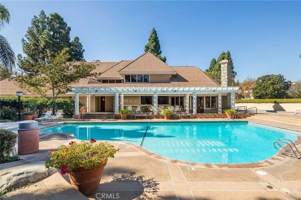 Photo of 2571 Plaza Del Amo #107, Torrance, CA 90503 (MLS # PV26071652)