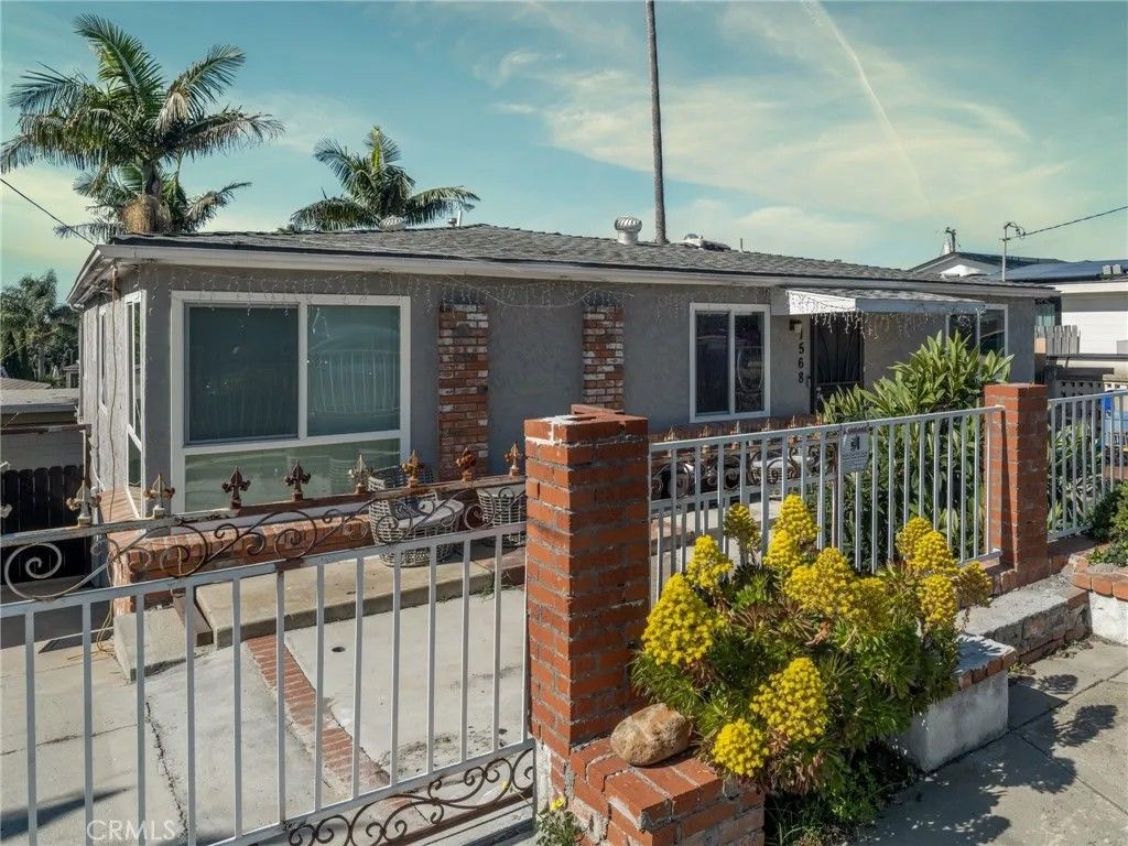 Photo of 1568 Burton St, San Diego, CA 92111 (MLS # TR26024390)