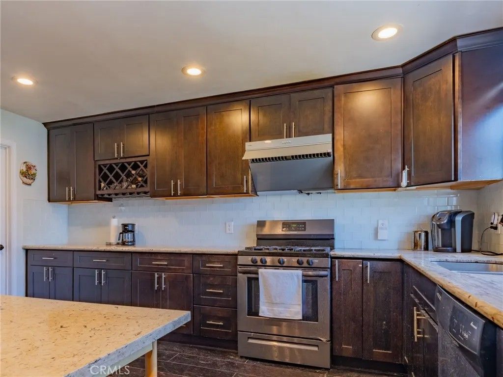 Photo of 1568 Burton St, San Diego, CA 92111 (MLS # TR26024390)