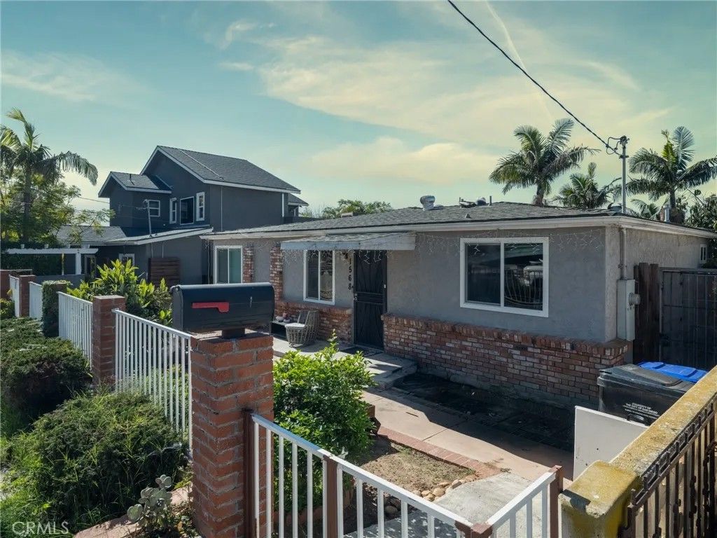 Photo of 1568 Burton St, San Diego, CA 92111 (MLS # TR26024390)