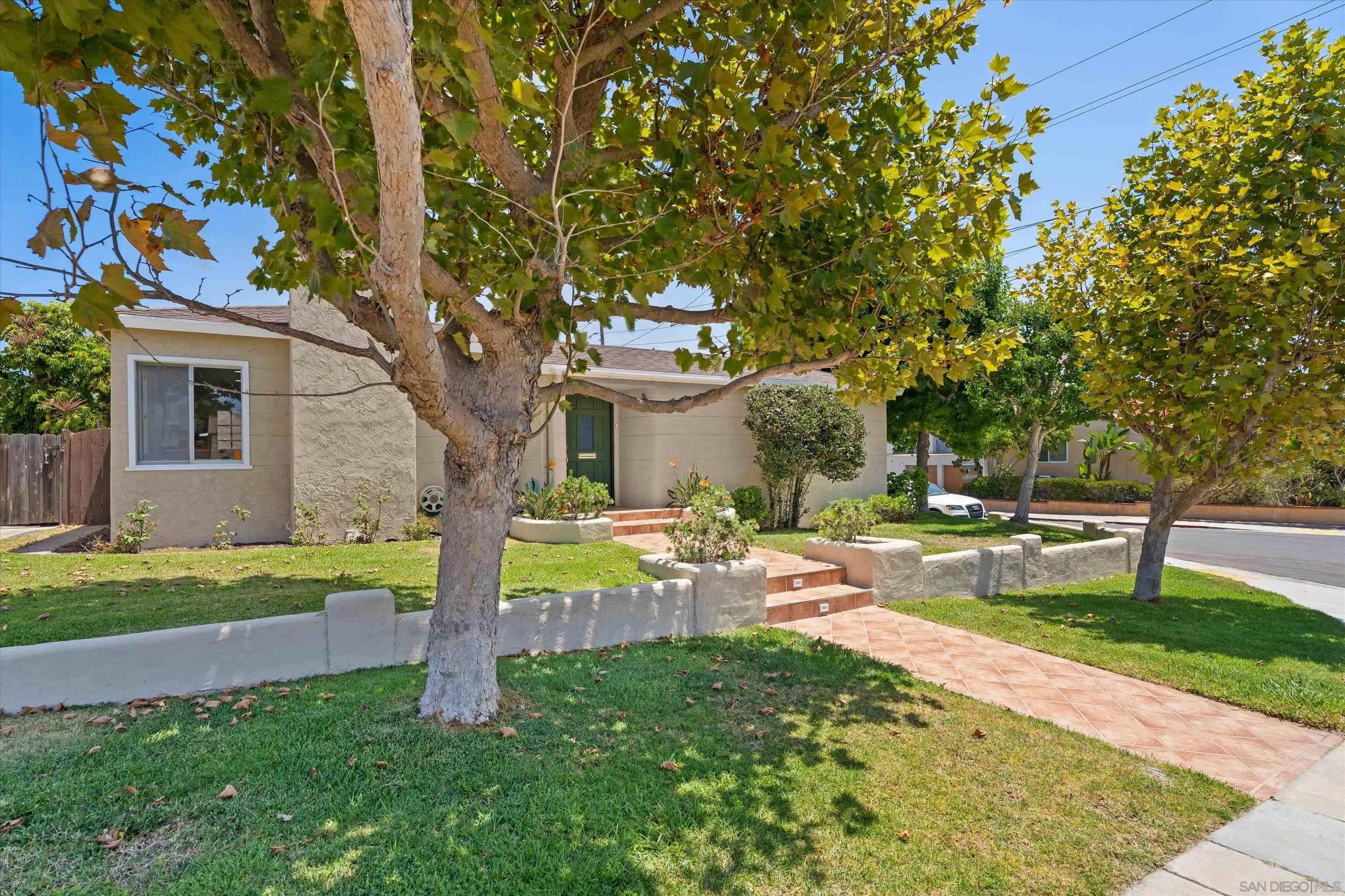3204 Ingelow St.